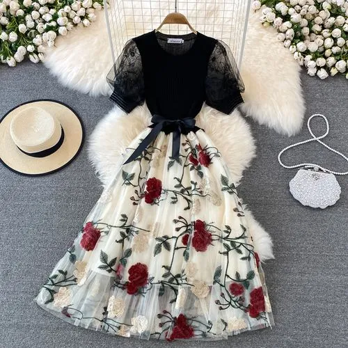 Fashion Floral Round Neck Short Sleeve Lace Knitted Polyester Dresses Knee-length A-line Skirt