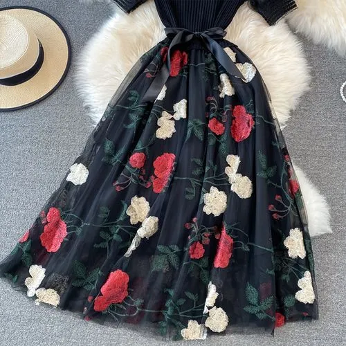 Fashion Floral Round Neck Short Sleeve Lace Knitted Polyester Dresses Knee-length A-line Skirt