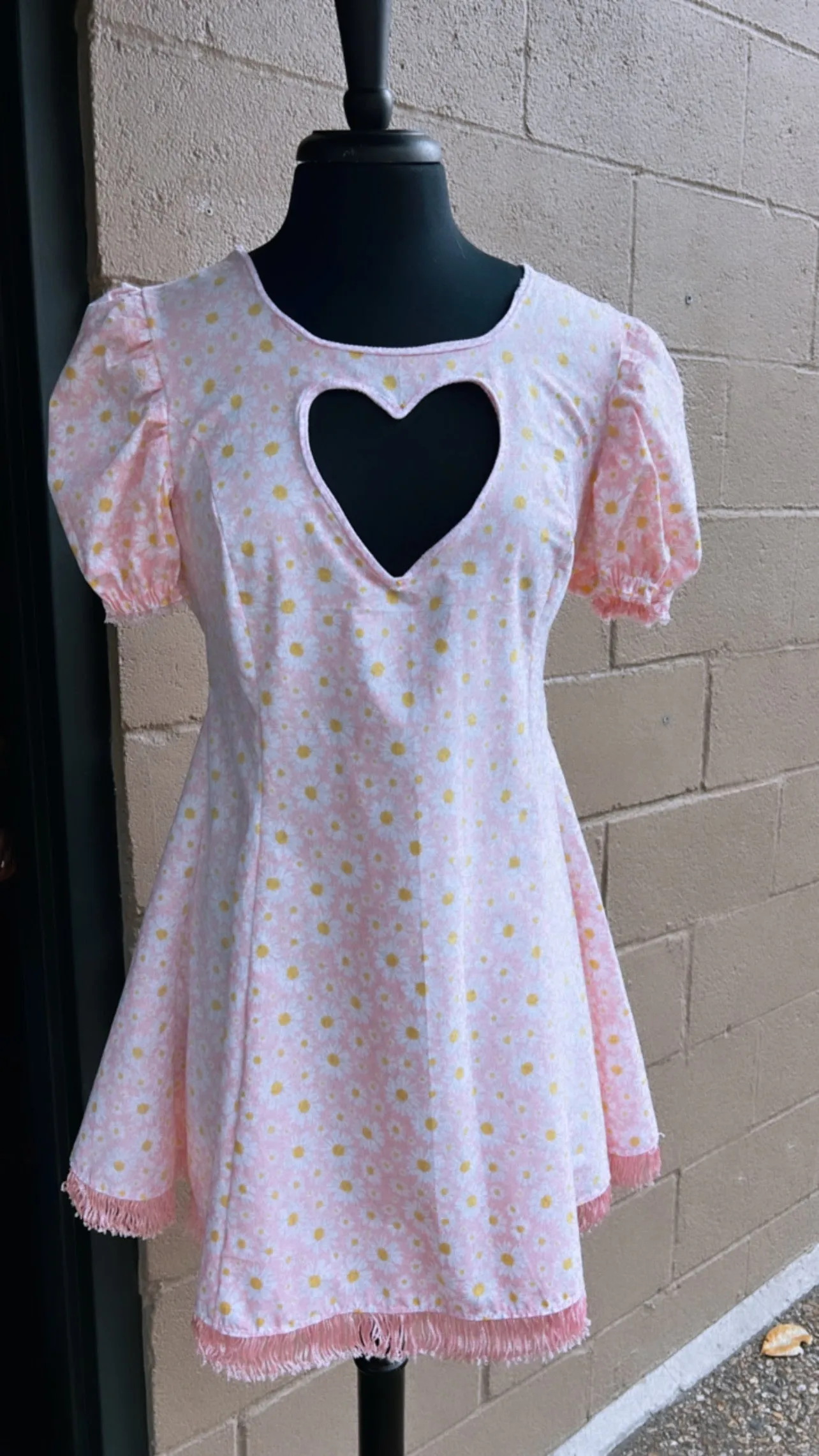 Heart Cutout Pink Daisy Sun Dress