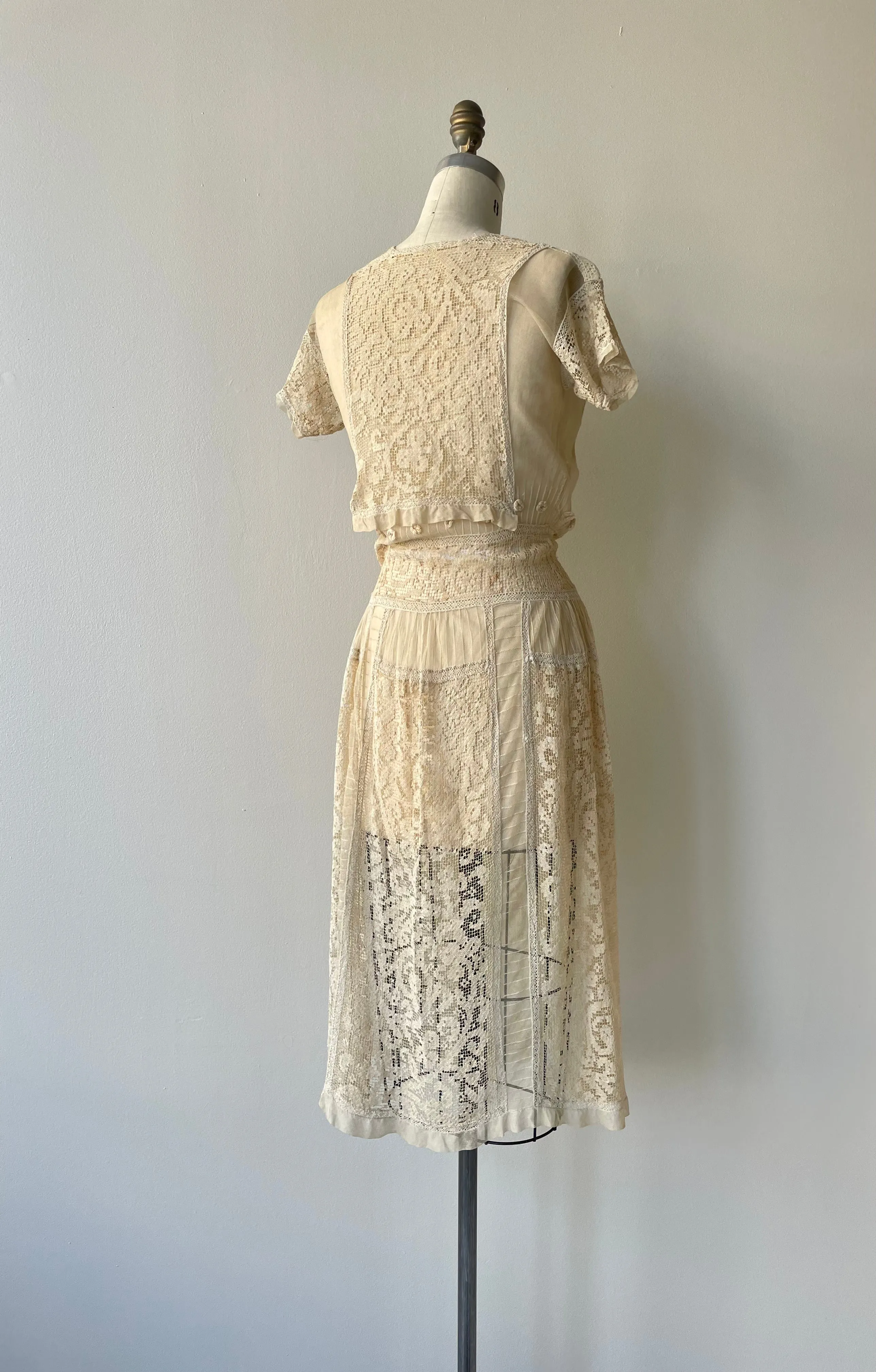 Lace 1920s Dress