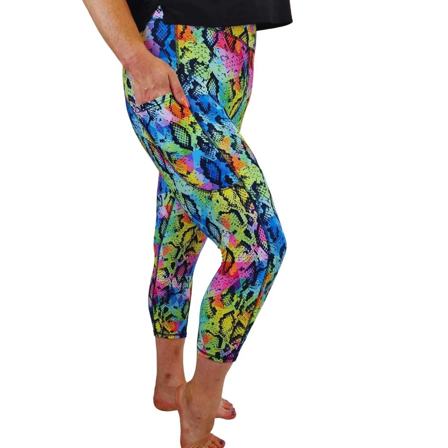 SCULPT Yoga Capri Leggings - Rainbow Snake