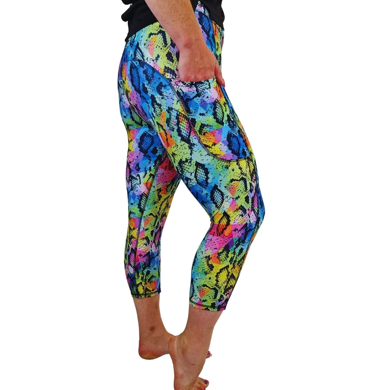 SCULPT Yoga Capri Leggings - Rainbow Snake