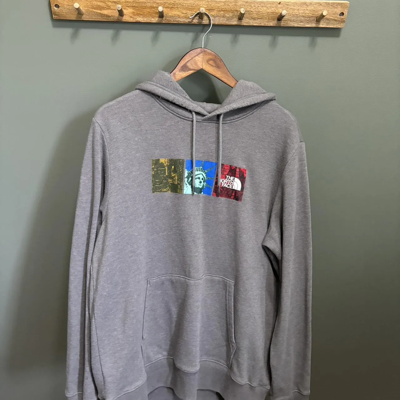 The North Face Men's Grey Hoodie