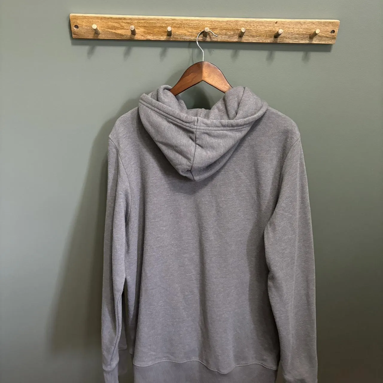 The North Face Men's Grey Hoodie